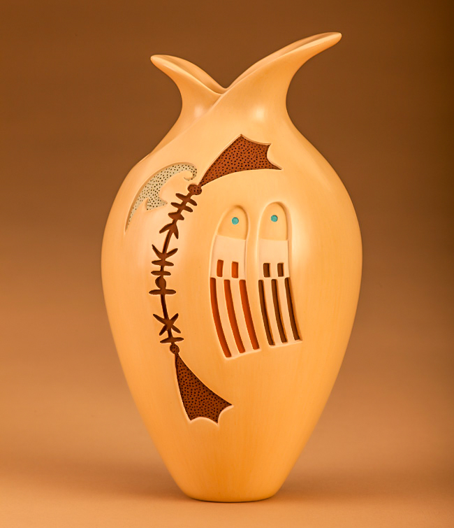 Serenity Vase with Feather Design